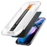 Lot de 2 protections d'écran Spigen Glas.tR EZ-FIT pour Google Pixel 9 / 9 Pro - Privacy – Image 4