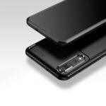 Coque Techsuit CarbonFiber pour iPhone 16e - Black – Image 3