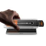 Protection d'écran Spigen Glas.tR EZ-FIT Pro pour Samsung Galaxy Z Fold7 - Clear – Image 5