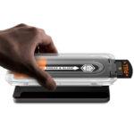 Protection d'écran Spigen Glas.tR EZ-FIT Pro pour Samsung Galaxy S25 FE - Clear – Image 4